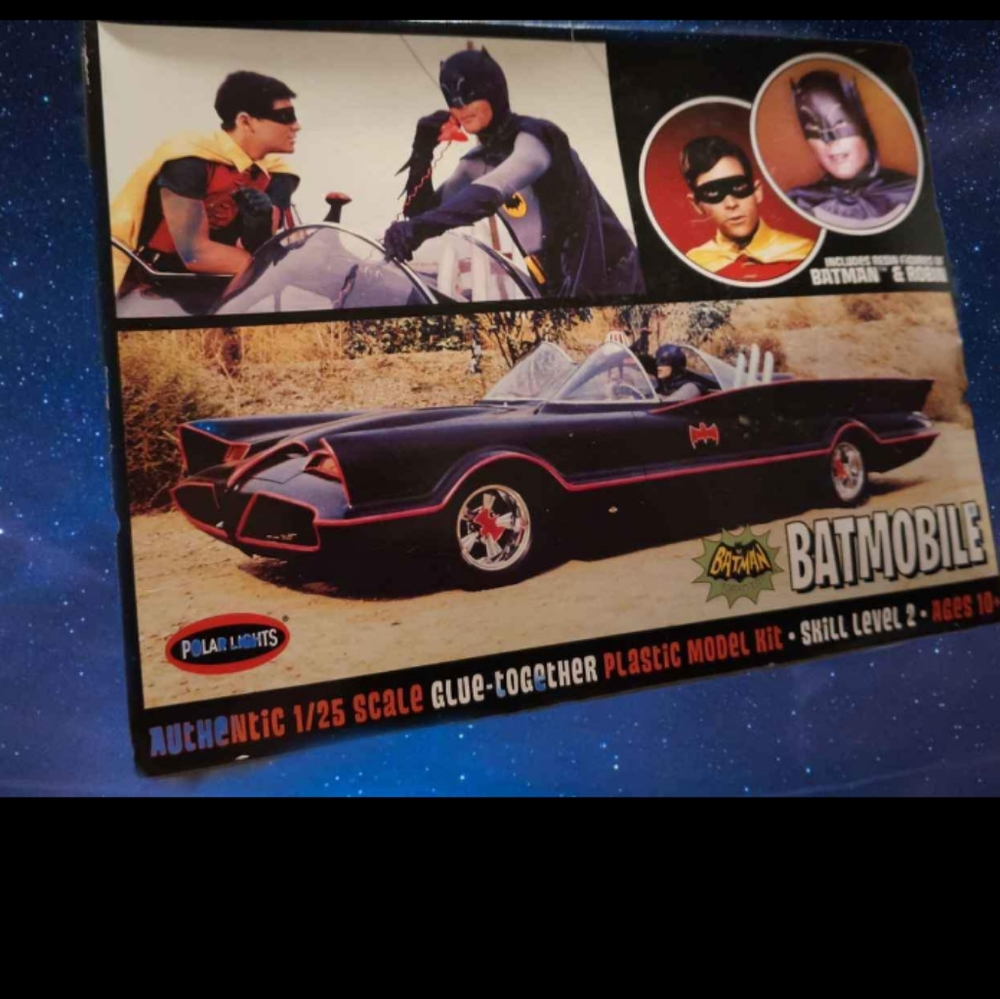 2014 Polar Lights Classic Batmobile DIY Model